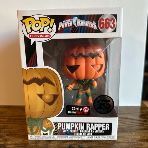 Pumpkin Rapper Vinyl Figure - Picture 1 of 7